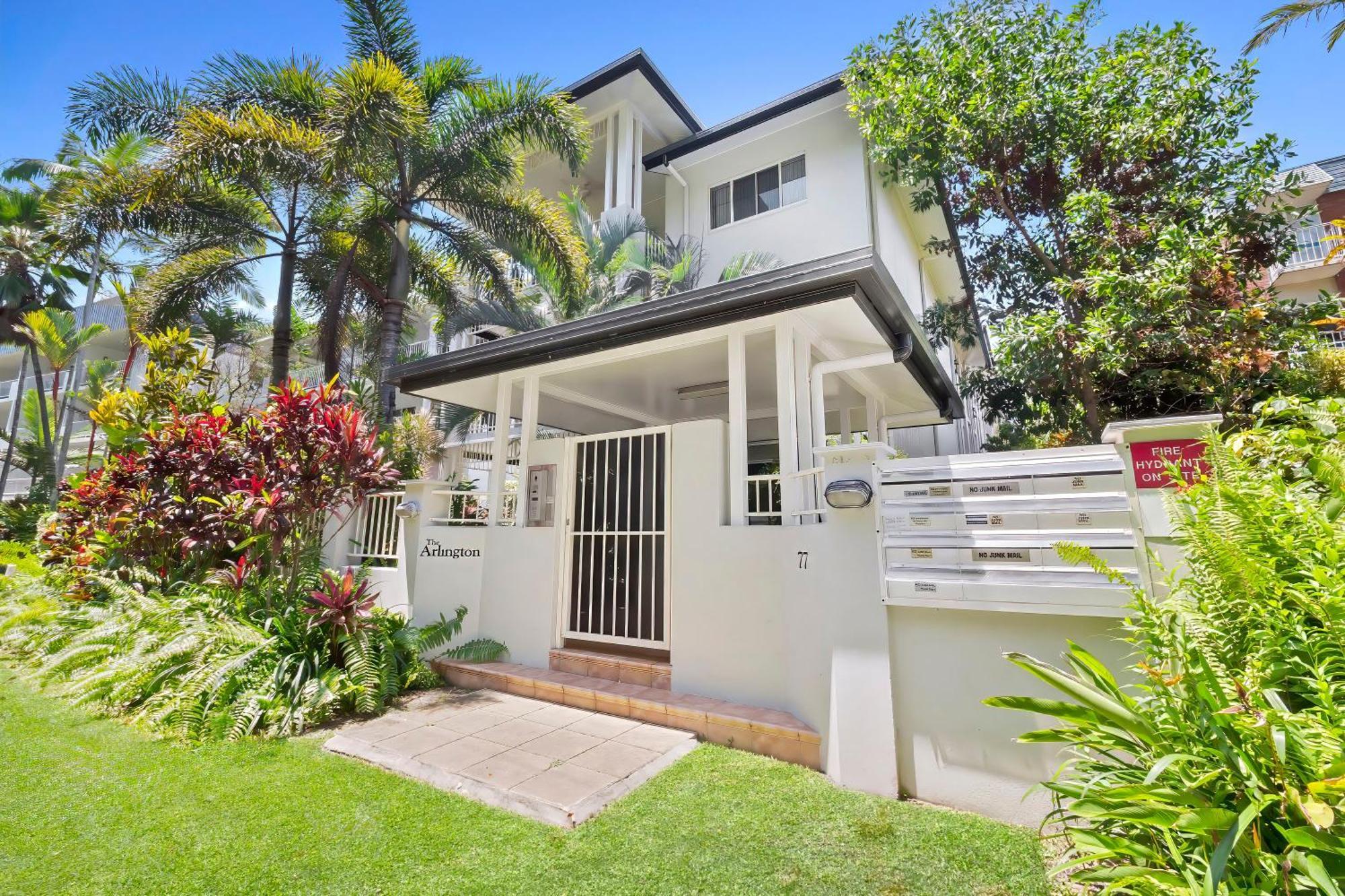 Arlington Apartments Clifton Beach Esterno foto